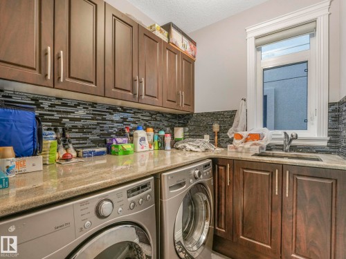 3313 Cameron Heights Landing Landing, Edmonton, AB - Indoor Photo Showing Laundry Room