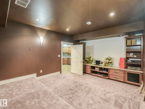 3313 Cameron Heights Landing Landing, Edmonton, AB - Indoor Photo Showing Other Room