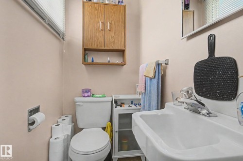 8115 169 Street, Edmonton, AB - Indoor Photo Showing Bathroom