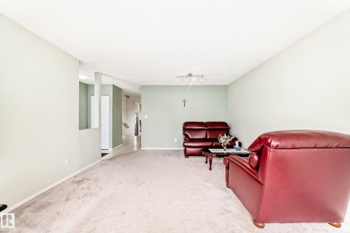 Image quality insufficient for description - 14123 96 Street, Edmonton, AB 