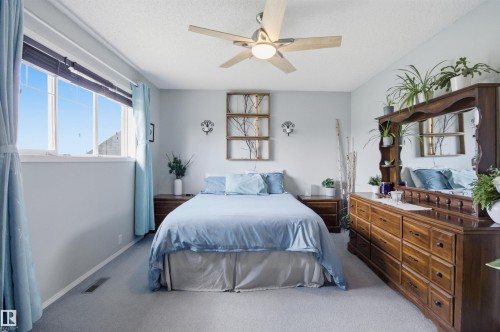 8915 8 Avenue, Edmonton, AB 