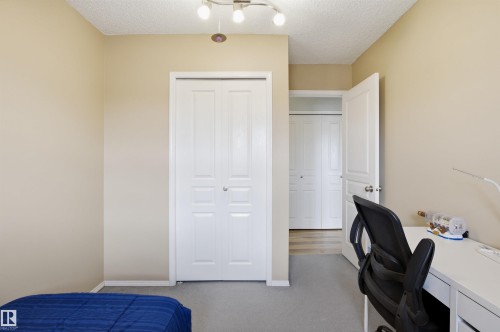 8915 8 Avenue, Edmonton, AB 