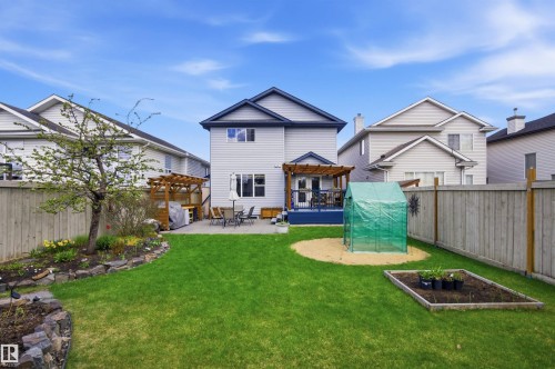 8915 8 Avenue, Edmonton, AB 