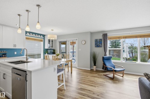 8915 8 Avenue, Edmonton, AB 