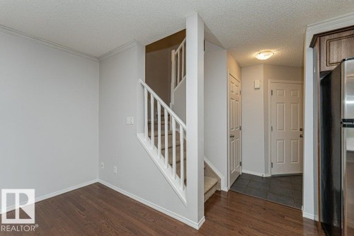 2314 Lemieux Place, Edmonton, AB - Indoor Photo Showing Other Room