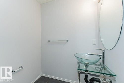 2314 Lemieux Place, Edmonton, AB - Indoor Photo Showing Other Room
