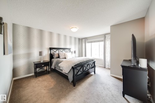 3365 Orchards Link Link, Edmonton, AB - Indoor Photo Showing Bedroom