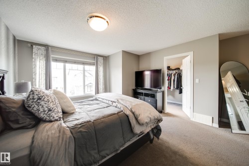 3365 Orchards Link Link, Edmonton, AB - Indoor Photo Showing Bedroom