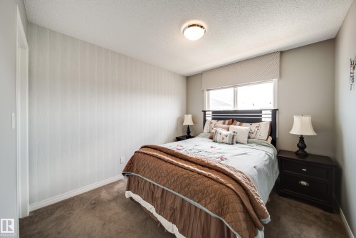 3365 Orchards Link Link, Edmonton, AB - Indoor Photo Showing Bedroom