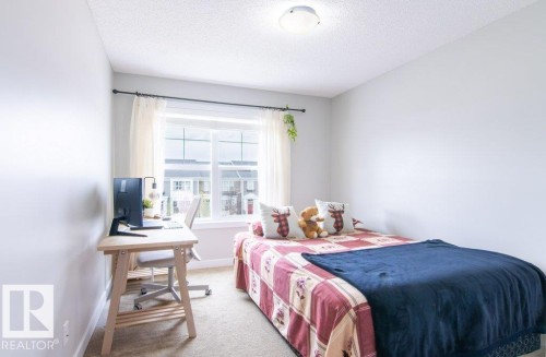 215 Southfork Drive, Leduc, AB - Indoor Photo Showing Bedroom