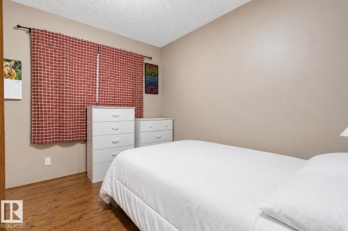 5536 42 Street, Drayton Valley, AB - Indoor Photo Showing Bedroom