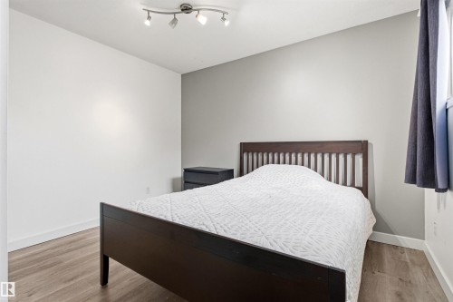 9025 152 Street, Edmonton, AB - Indoor Photo Showing Bedroom