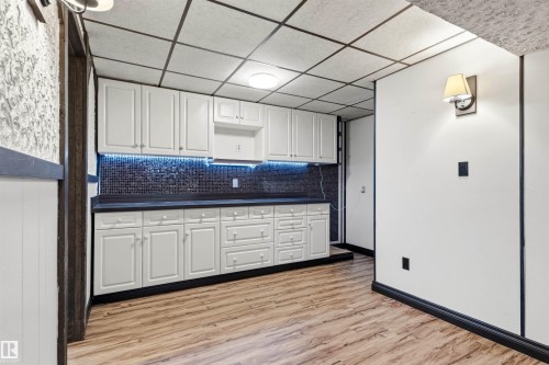 9025 152 Street, Edmonton, AB - Indoor