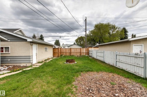 9025 152 Street, Edmonton, AB - Outdoor