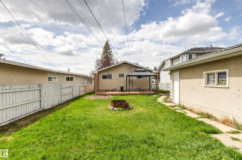9025 152 Street, Edmonton, AB - Outdoor