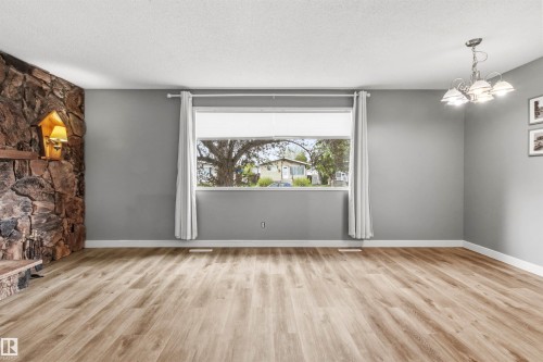 9025 152 Street, Edmonton, AB - Indoor