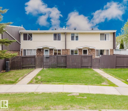 196 Roseland Village, Edmonton, AB - Outdoor
