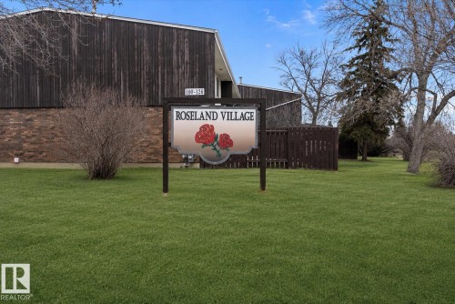 196 Roseland Village, Edmonton, AB - Outdoor