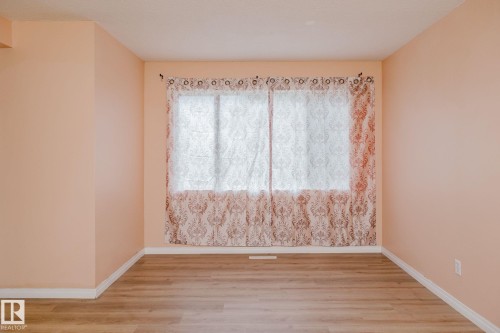 196 Roseland Village, Edmonton, AB - Indoor Photo Showing Other Room