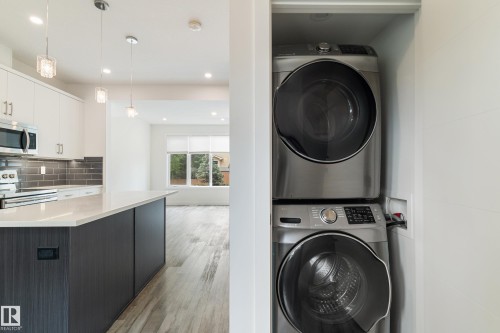 15204 108 Avenue, Edmonton, AB - Indoor Photo Showing Laundry Room
