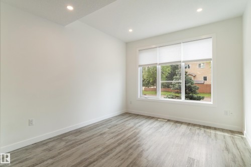 15204 108 Avenue, Edmonton, AB - Indoor Photo Showing Other Room