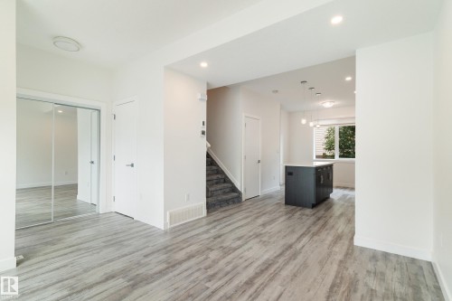 15204 108 Avenue, Edmonton, AB - Indoor Photo Showing Other Room