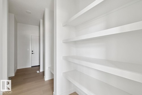 5132 Cawsey Bend Sw, Edmonton, AB - Indoor