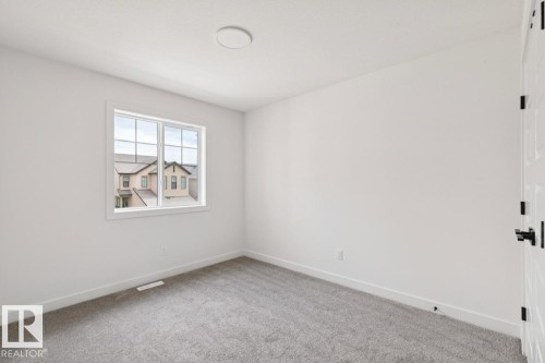 5132 Cawsey Bend Sw, Edmonton, AB - Indoor Photo Showing Other Room