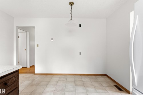 74 Andrew Crescent, St. Albert, AB - Indoor Photo Showing Other Room