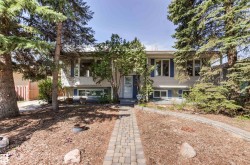 74 ANDREW Crescent  St. Albert, AB T8N 2V3