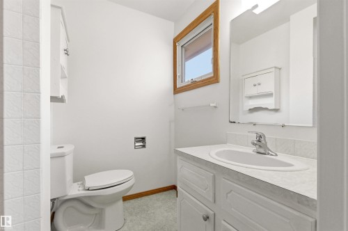 74 Andrew Crescent, St. Albert, AB - Indoor Photo Showing Bathroom
