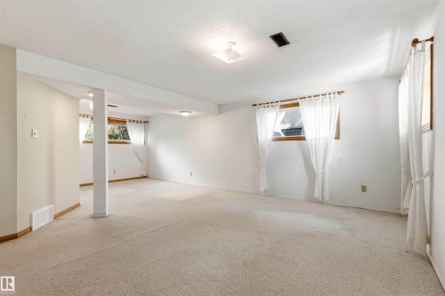 74 Andrew Crescent, St. Albert, AB - Indoor