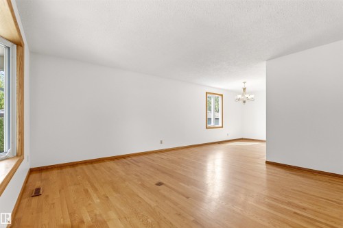 74 Andrew Crescent, St. Albert, AB - Indoor Photo Showing Other Room