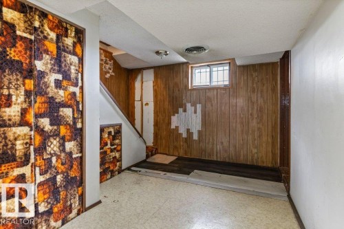 13218 116 Avenue, Edmonton, AB - Indoor Photo Showing Other Room