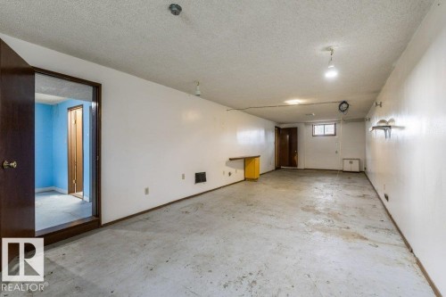 13218 116 Avenue, Edmonton, AB - Indoor