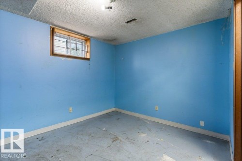 13218 116 Avenue, Edmonton, AB - Indoor Photo Showing Other Room