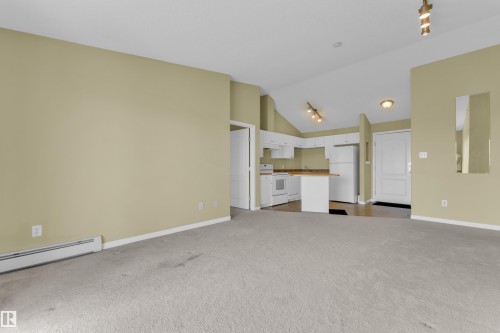 440 3425 19 Street, Edmonton, AB - Indoor Photo Showing Kitchen