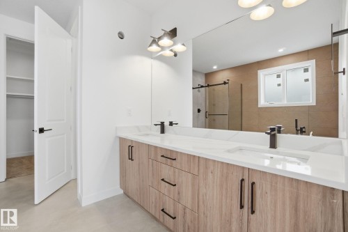 17107 3 Street Nw, Edmonton, AB - Indoor