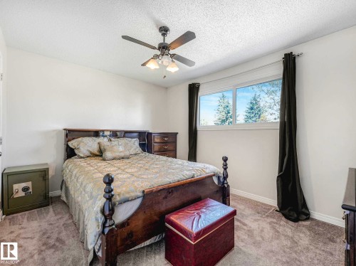 17603 84 Avenue Nw, Edmonton, AB - Indoor Photo Showing Bedroom