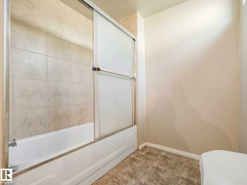17603 84 Avenue Nw, Edmonton, AB - Indoor Photo Showing Bathroom