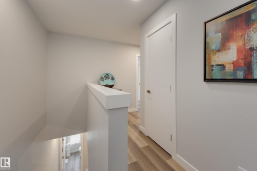 34 1729 Keene Crescent, Edmonton, AB - Indoor Photo Showing Other Room