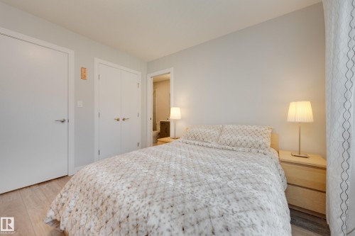34 1729 Keene Crescent, Edmonton, AB - Indoor Photo Showing Bedroom