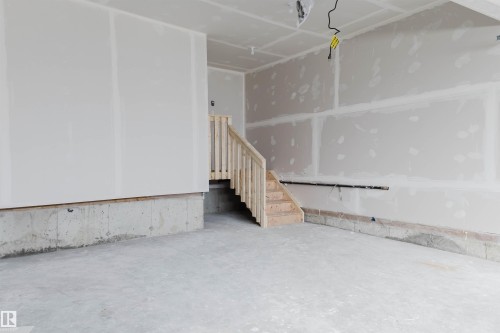 806 Elderberry Court, Edmonton, AB - Indoor Photo Showing Other Room