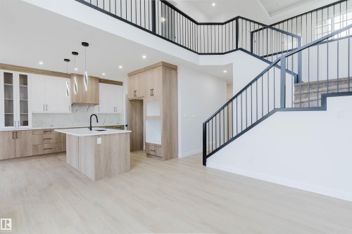 806 Elderberry Court, Edmonton, AB - Indoor Photo Showing Kitchen