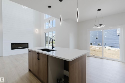 806 Elderberry Court, Edmonton, AB - Indoor Photo Showing Kitchen With Double Sink With Upgraded Kitchen