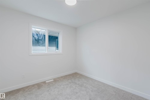 806 Elderberry Court, Edmonton, AB - Indoor Photo Showing Other Room