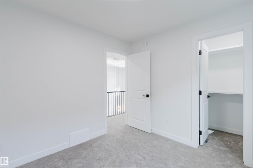 806 Elderberry Court, Edmonton, AB - Indoor Photo Showing Other Room