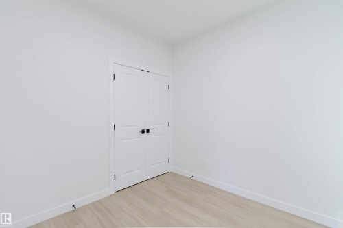 806 Elderberry Court, Edmonton, AB - Indoor Photo Showing Other Room