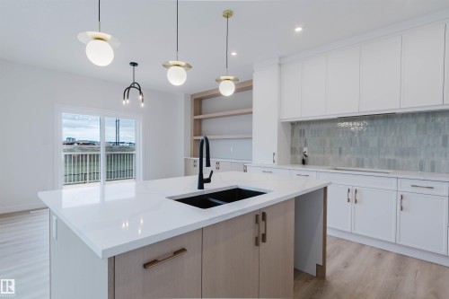 224 Edgemont Green, Edmonton, AB - Indoor Photo Showing Kitchen With Double Sink With Upgraded Kitchen