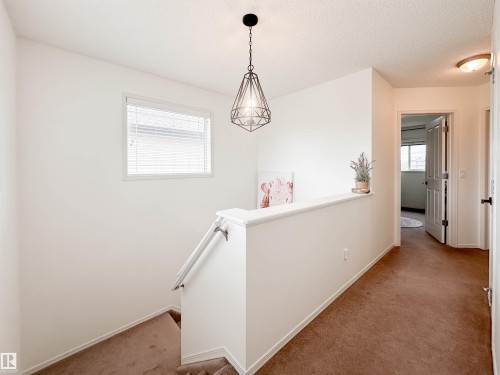 60 Nevis Close, St. Albert, AB - Indoor Photo Showing Other Room